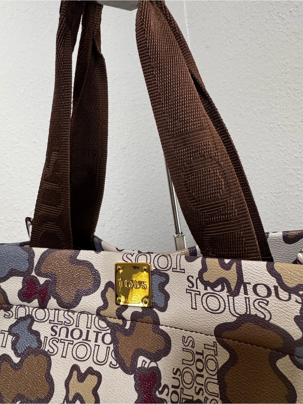 TOUS Beige Tote with Brown Handles and Multicolor Floral Motif - Picture 3 of 16